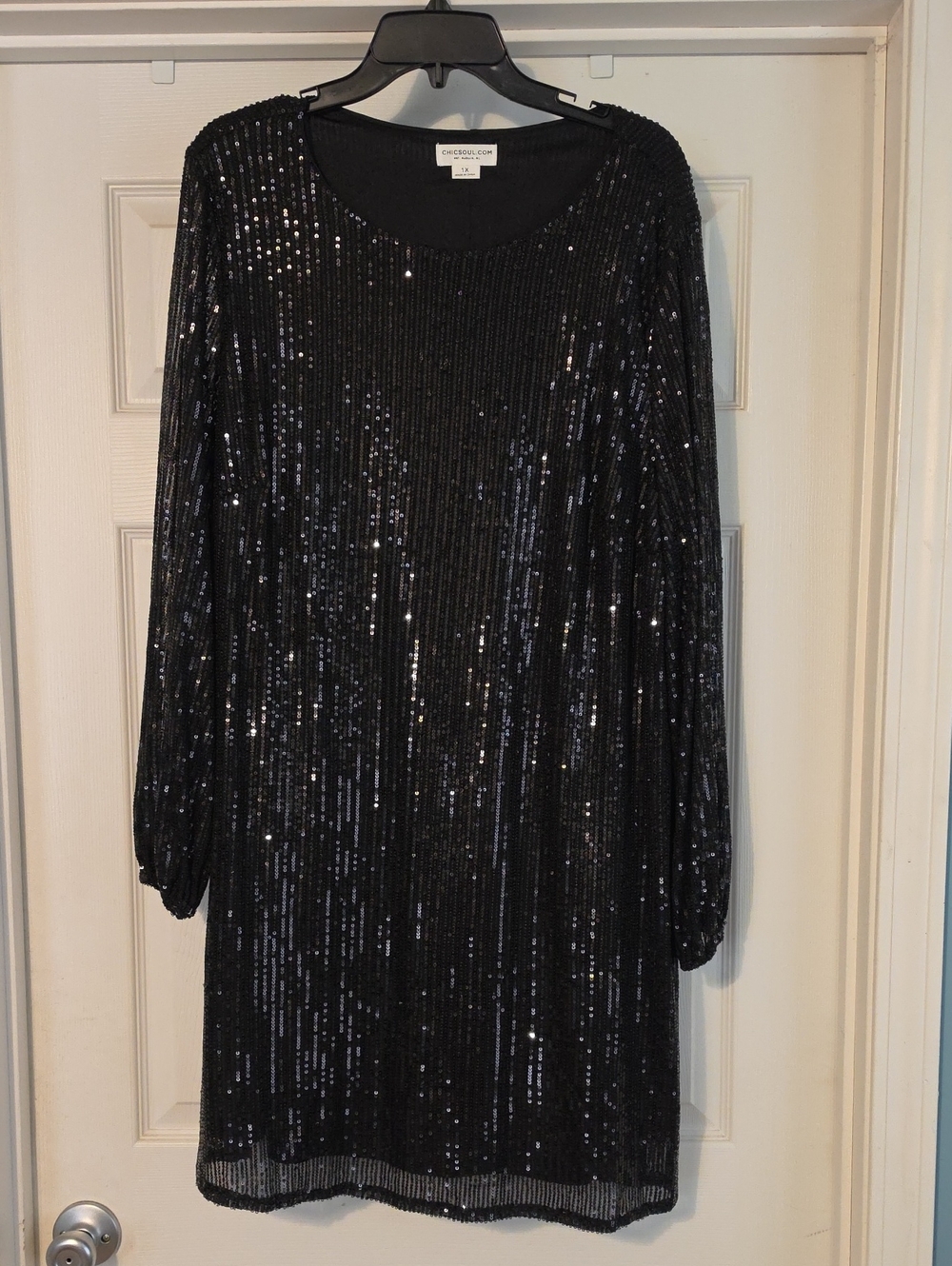 Chic Soul Black Long-Sleeve Sequin Shift Dress
